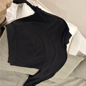 Alo turtle neck pull over